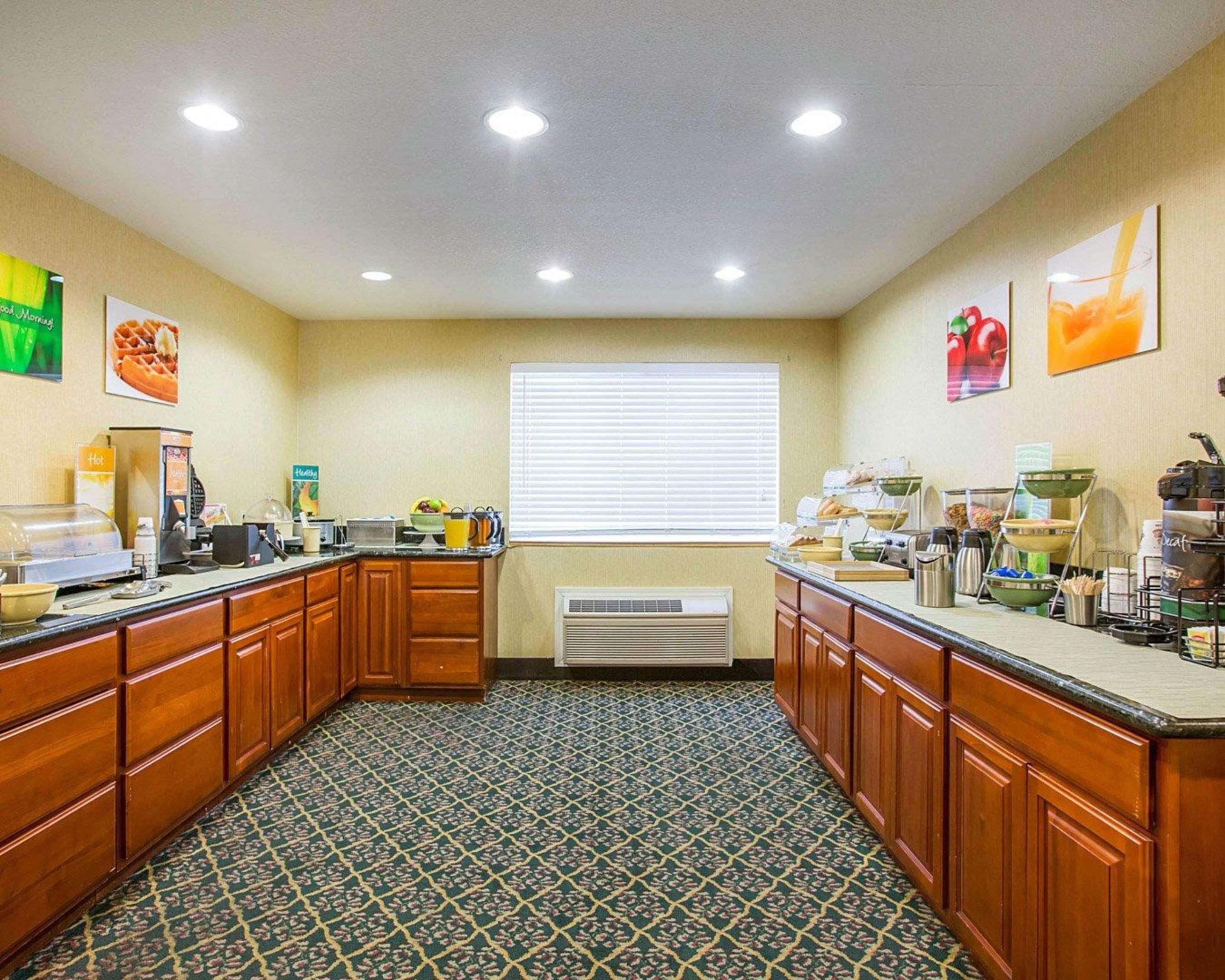 Quality Inn & Suites Weed Extérieur photo